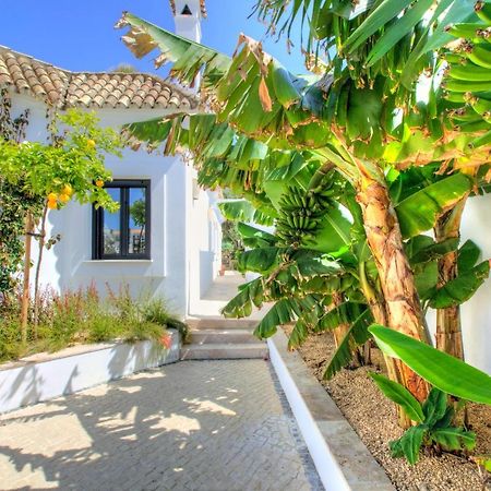 Villa Mas Tranquila - A Stylish Villa With Pool 150 M From The Beach Кониль-де-ла-Фронтера Экстерьер фото